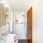 Gaestehaus Linde 度假居 恩丁根
