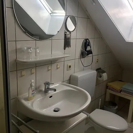 Gaestehaus Linde بيت للعطل *