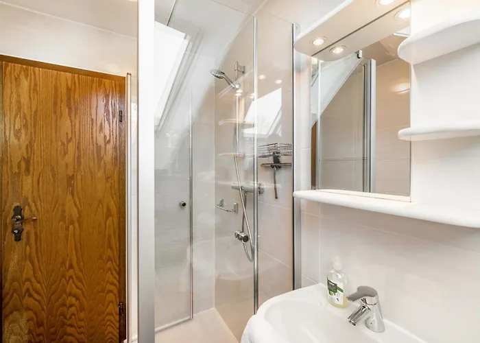 度假居 Gaestehaus Linde *