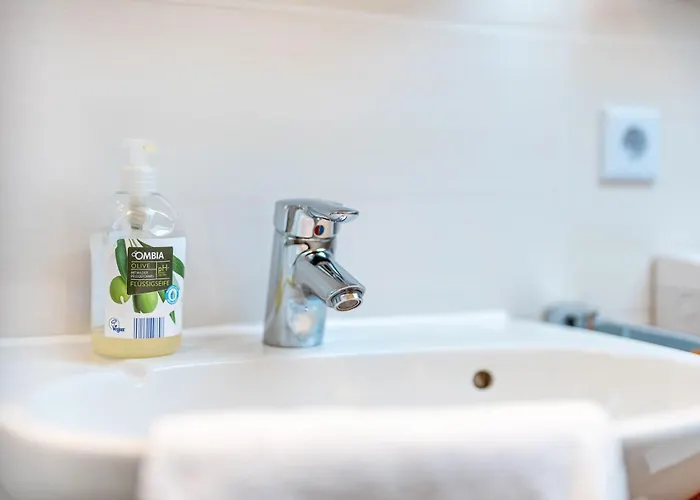 Gaestehaus Linde 度假居 *