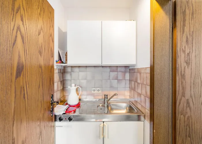 Gaestehaus Linde 度假居 恩丁根