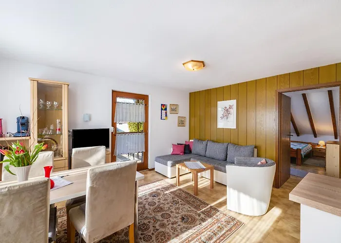 Gaestehaus Linde 度假居 恩丁根